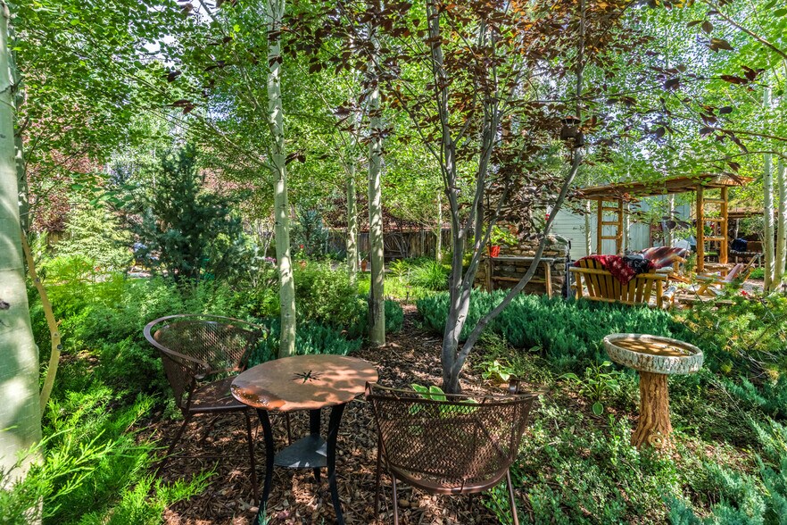 More Photos Of 717 Lake Ave, Grand Lake Specialty For Sale