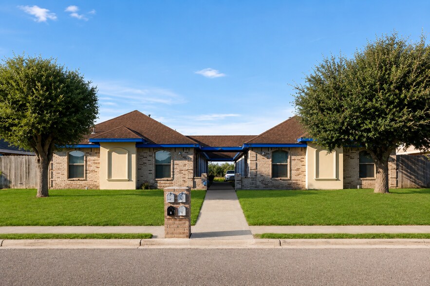 Primary Photo Of 3115 E Diamondhead Ave, Alton Apartments For Sale