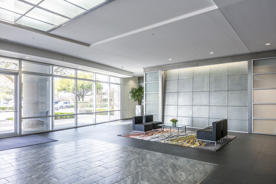 More Photos Of 10111 Richmond Ave, Houston Office For Lease