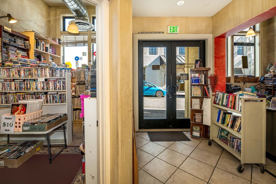 More Photos Of 107 Bank St, Grass Valley Storefront For Sale