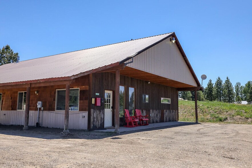 More Photos Of 105 E Jacob St, McCall Service For Sale