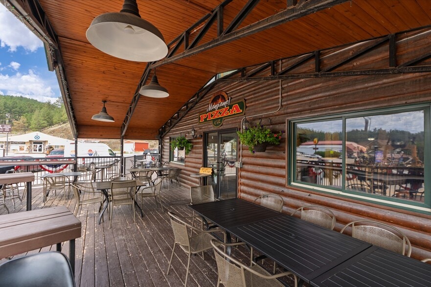 More Photos Of 158 Museum Dr, Hill City Restaurant For Sale
