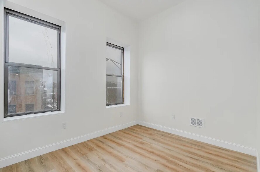 More Photos Of 289 Martin Luther King Jr Dr, Jersey City Apartments For Sale