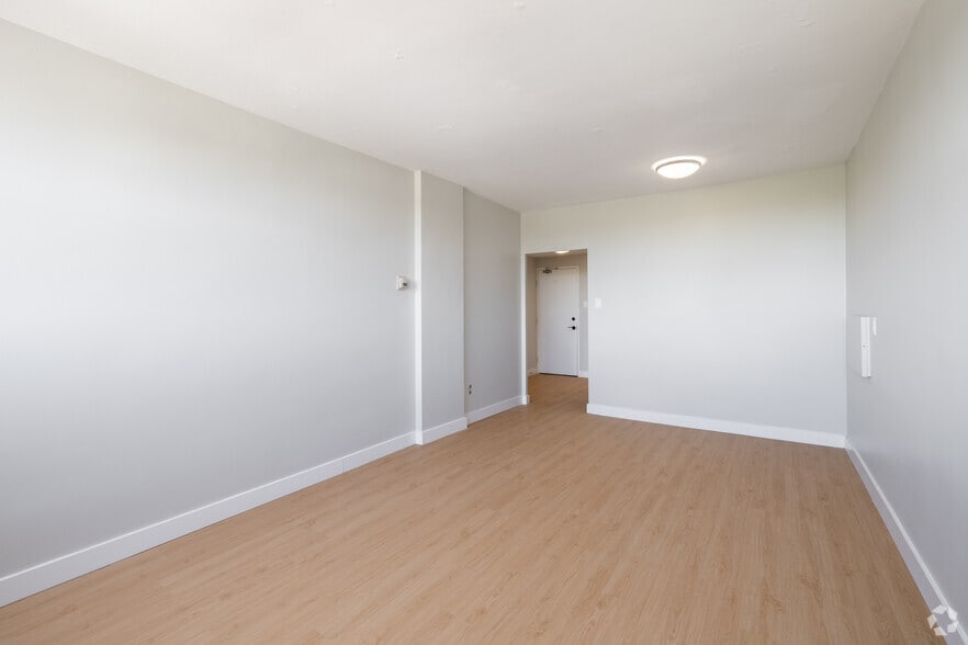 More Photos Of 1161-1171 Wellington St, Ottawa Apartments For Lease