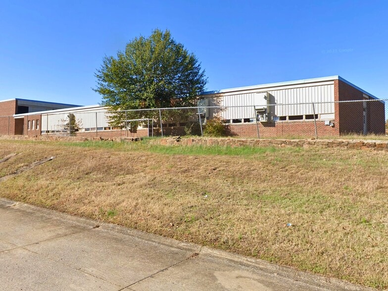 More Photos Of 1401 E Cherokee Ave, Mcalester Schools For Sale