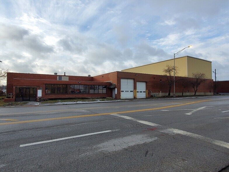 More Photos Of 603 Sunshine Rd, Kansas City Warehouse For Lease