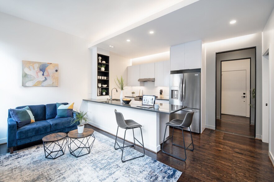 More Photos Of 1 E Plume St, Norfolk Apartments For Sale