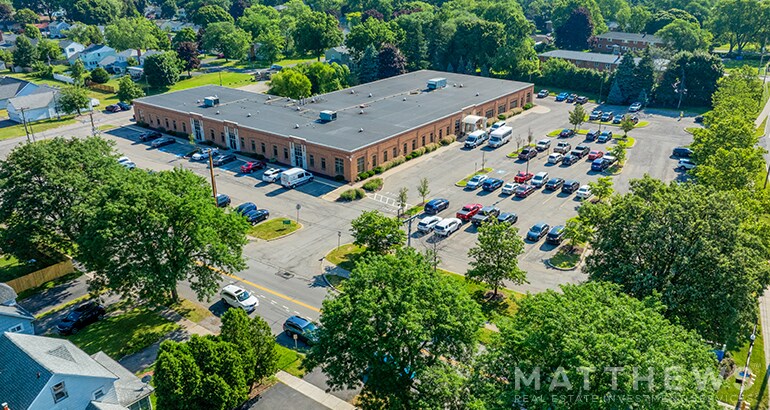 More Photos Of 370 E Ridge Rd, Rochester Medical For Sale