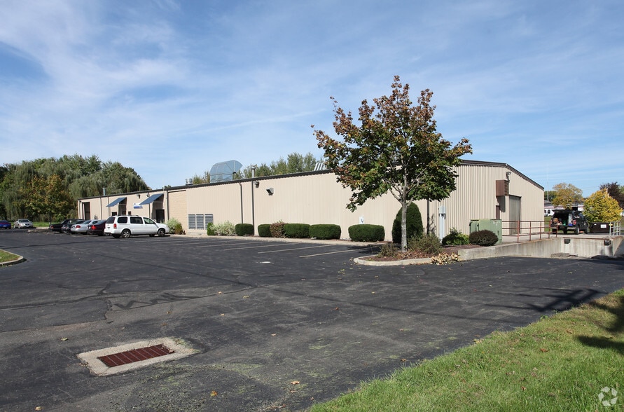 Primary Photo Of 7 Industrial Rd, Windsor Locks Warehouse For Sale