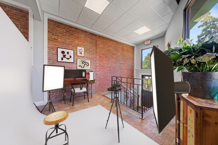 More Photos Of 185 D, New Milford Storefront Retail Office For Lease