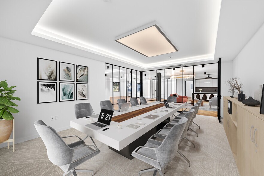 More Photos Of 11440 San Vicente Blvd, Los Angeles Office For Lease