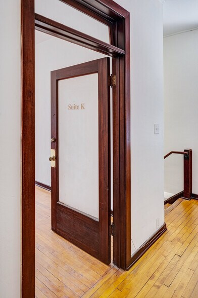 More Photos Of 200-208 N Broadway, Santa Ana Storefront Retail Office For Lease