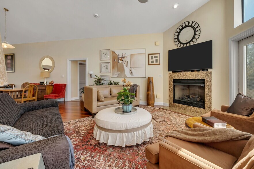 More Photos Of , Quincy Unknown For Sale