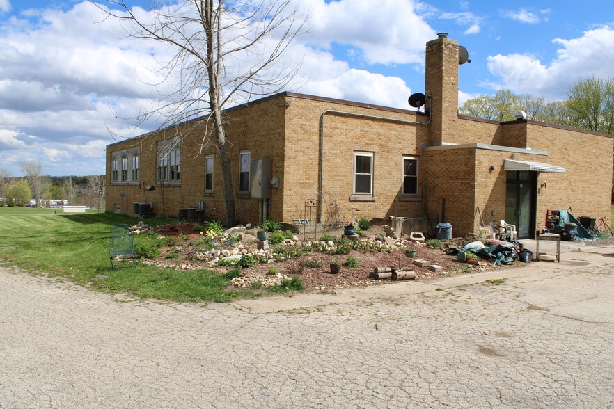More Photos Of W771 Armstrong Rd, Campbellsport Apartments For Sale
