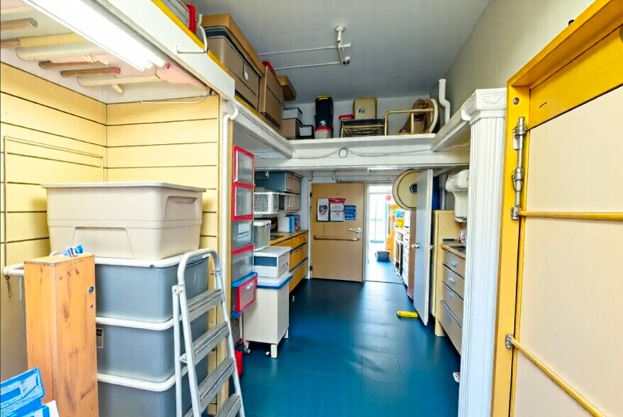 More Photos Of 12203-12207 Hawthorne Blvd, Hawthorne Storefront For Sale