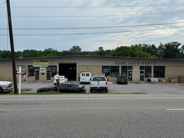 More Photos Of 3412 Pelham Pky, Pelham General Retail For Sale