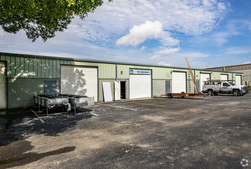 More Photos Of 12820 Daniels Dr, Clearwater Warehouse For Sale