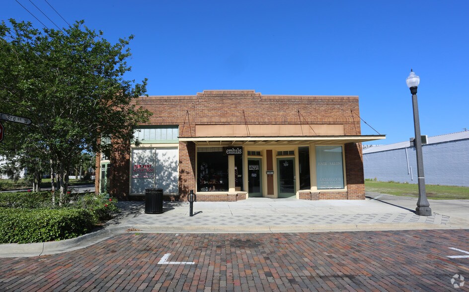 More Photos Of 218-222 Magnolia Ave, Sanford Storefront Retail Office For Lease