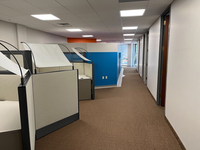More Photos Of 5015 Campuswood Dr, East Syracuse Office For Lease