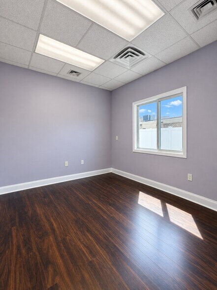 More Photos Of 603A Omni Dr, Hillsborough Medical For Lease