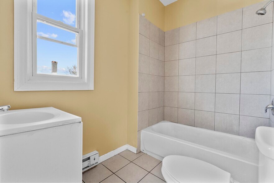 More Photos Of 701-703 S Main St, Waterbury Apartments For Sale