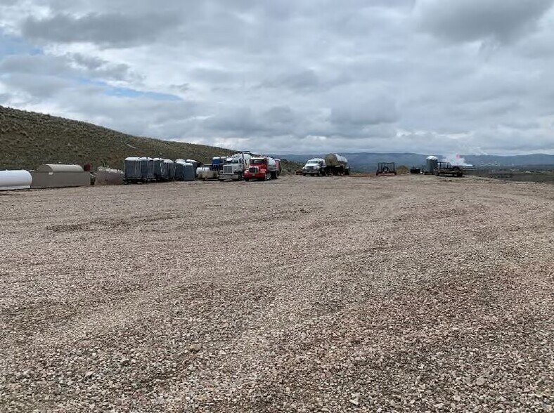 More Photos Of 104 Terrace Ln, Craig Service For Lease