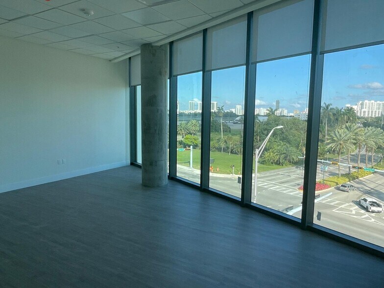 More Photos Of 21290 Biscayne, Aventura Office For Lease