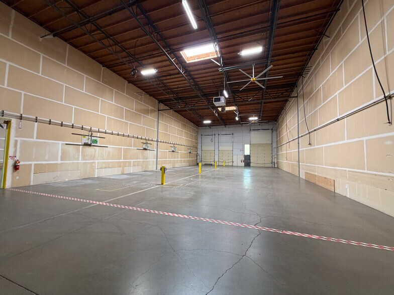 More Photos Of 10870 SW Tualatin Sherwood Rd, Tualatin Warehouse For Sale