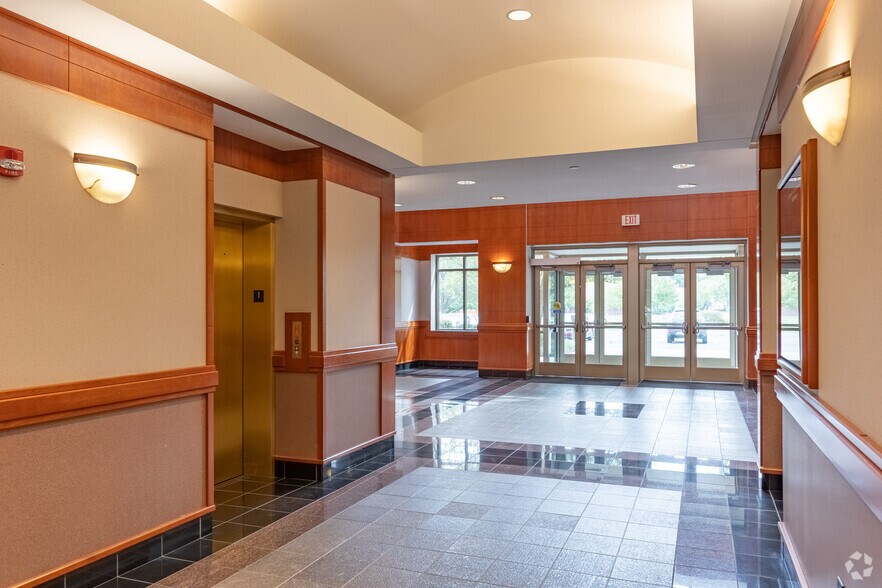 More Photos Of 4910 Corporate Centre Dr, Lawrence Office For Lease