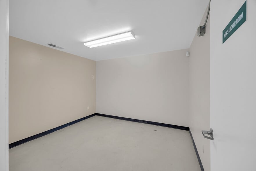More Photos Of 3581 Drako Way, Carson City Manufacturing For Sale