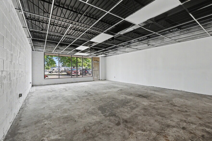 More Photos Of 22909-22917 Van Born Rd, Taylor Freestanding For Sale