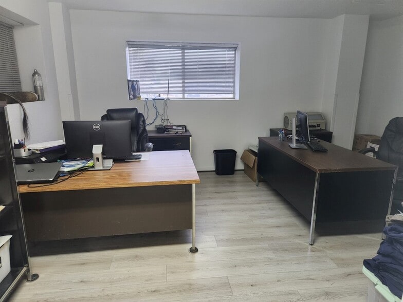 More Photos Of 3811 FM 646 Rd N, Santa Fe Manufacturing For Sale