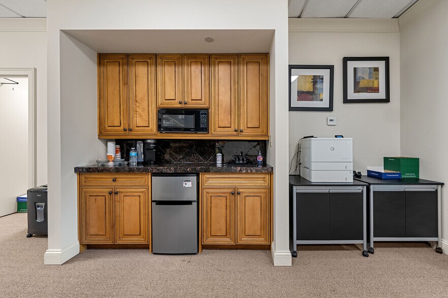 More Photos Of 3080 Highlands Pky, Smyrna Medical For Sale