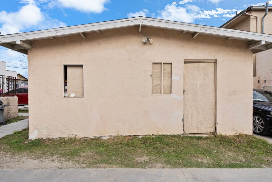 More Photos Of 4441 Avalon Blvd, Los Angeles Apartments For Sale