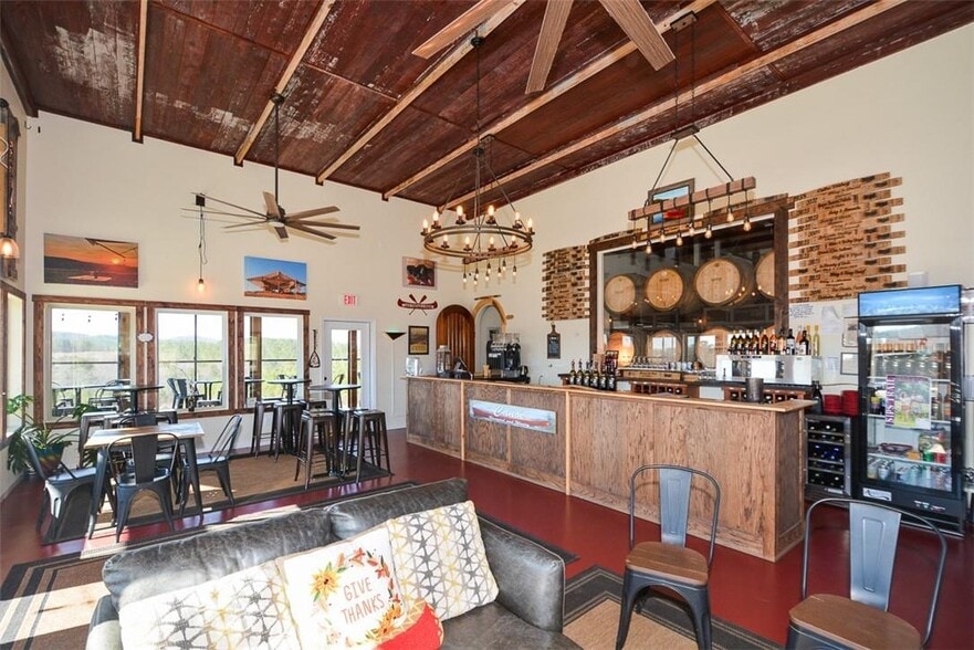 More Photos Of 119 Inland Dr, Talking Rock Winery Vineyard For Sale
