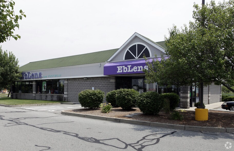 More Photos Of 1-42 Fairhaven Commons Way, Fairhaven Unknown For Lease
