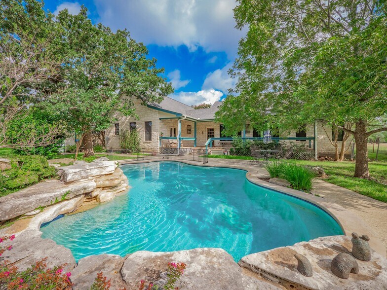 More Photos Of 13511 Carpenter Ln, Manchaca Land For Sale