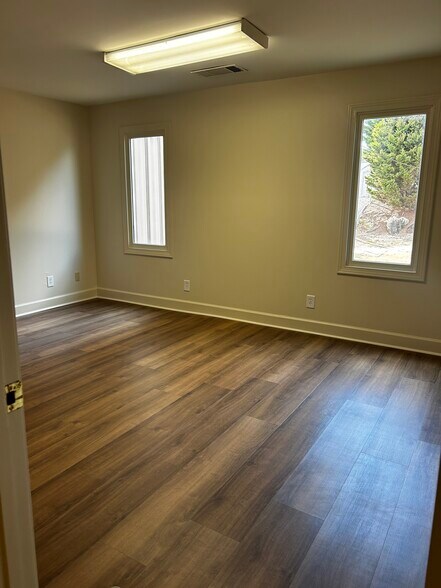 More Photos Of 2367 Rockaway Industrial Blvd, Conyers Industrial For Lease