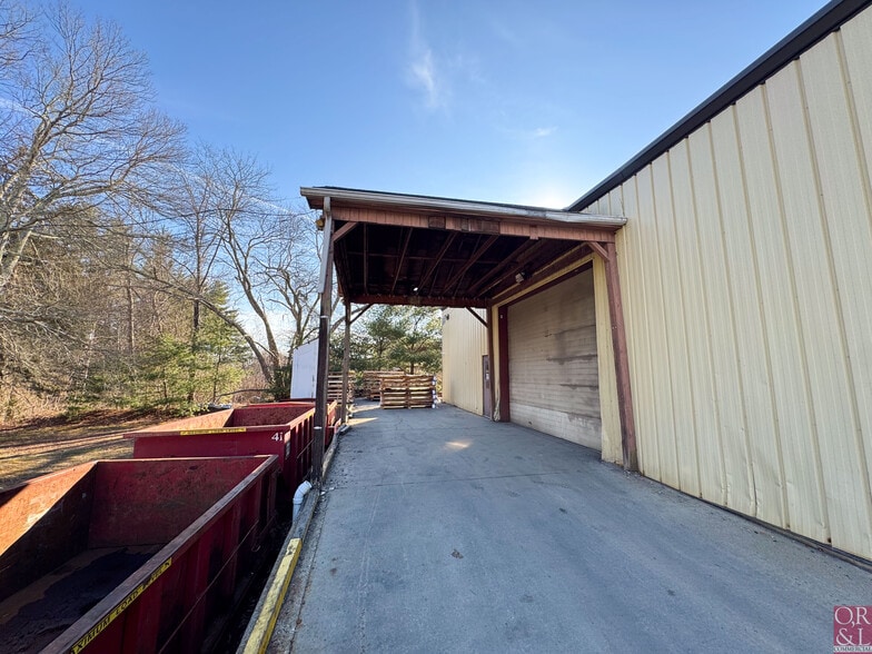 More Photos Of 10 Denlar Dr, Chester Manufacturing For Lease