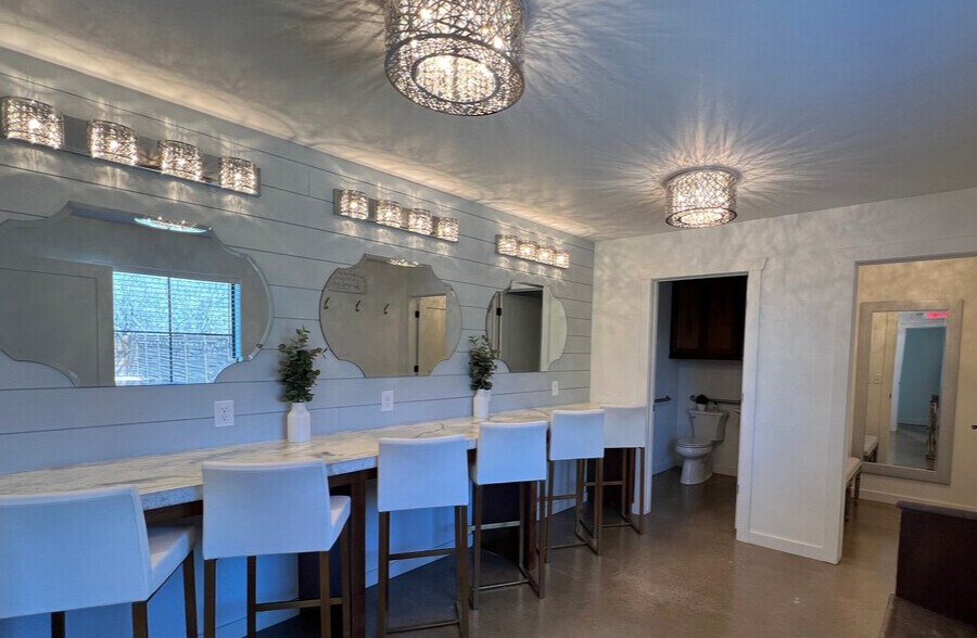 More Photos Of 17432 NE North Dr, Fletcher Religious Facility For Sale