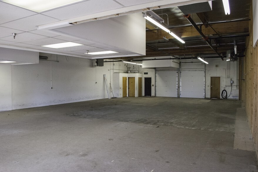 More Photos Of 11901-12201 Industry Way, Anchorage Unknown For Lease