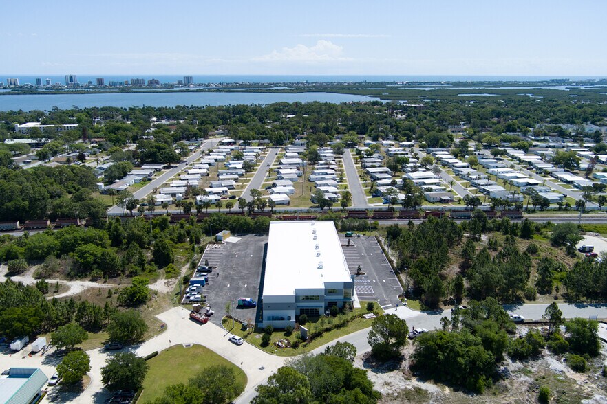 More Photos Of 4451 Eastport Park Way, Port Orange Industrial For Lease