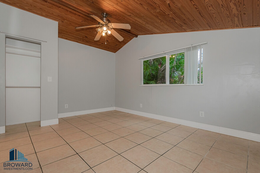 More Photos Of 255 SW 15th St, Dania Beach Apartments For Sale