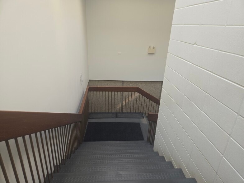 More Photos Of 5201 44 St, Bonnyville Industrial For Sale