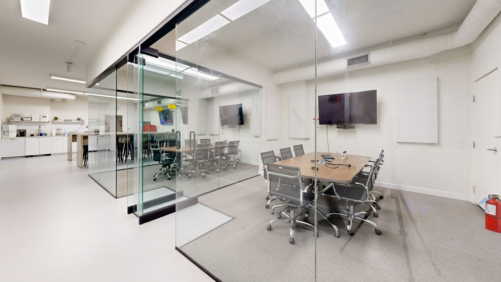 Primary Photo Of 223 N Harbor Blvd, Fullerton Office For Lease