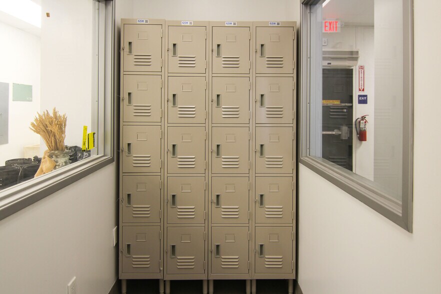 More Photos Of 4810 Vineland Ave, North Hollywood Fast Food For Sale