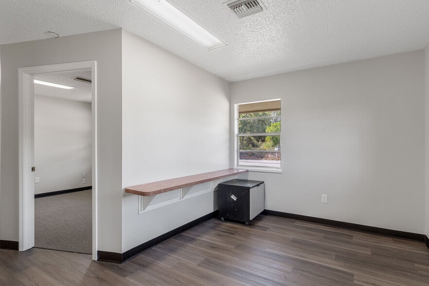 More Photos Of 7936 E Gulf To Lake Hwy, Inverness Medical For Sale