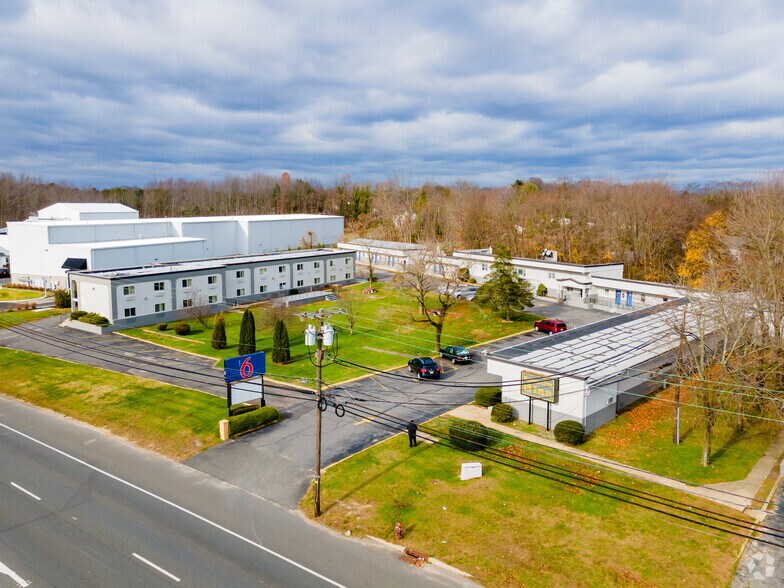 More Photos Of 4035 New Jersey 33, Tinton Falls Hotel For Lease