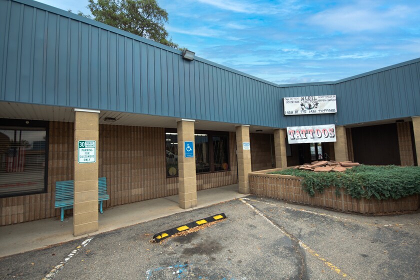 More Photos Of 1710 W Eisenhower Blvd, Loveland Storefront Retail Office For Lease