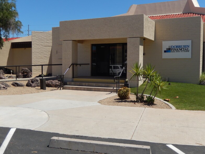 More Photos Of 10240 W Bell Rd, Sun City Office For Lease
